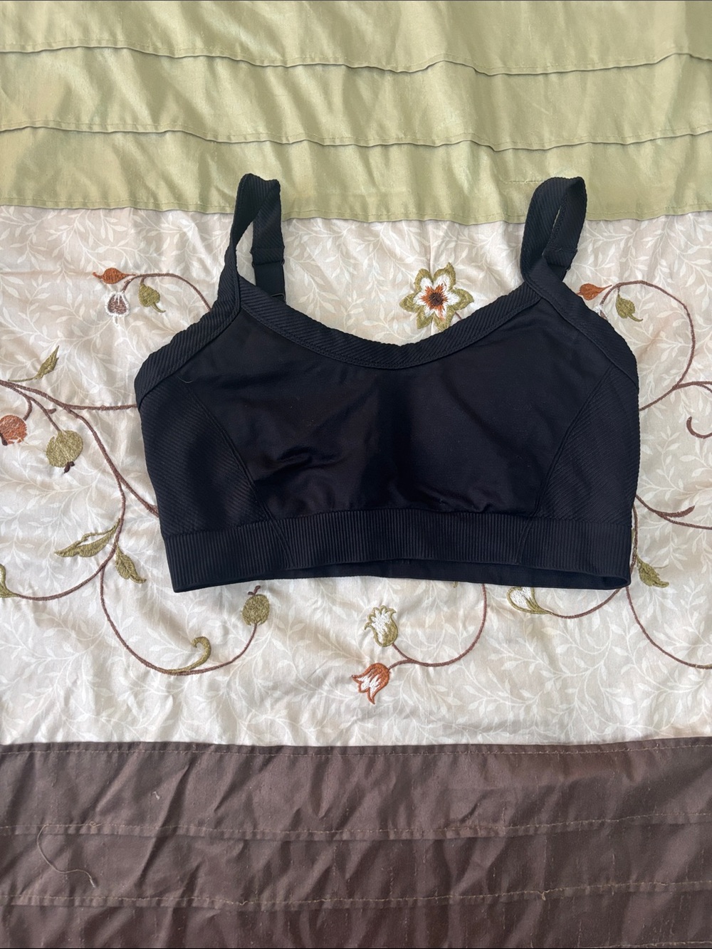 Old Navy Black Seamless Sports Bra with Wide Straps